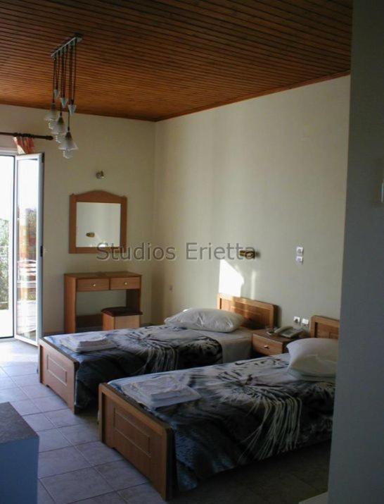 Erietta Studios Svoronata Kamer foto